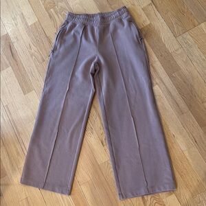 old navy dynamic fleece wide leg sweatpants Medium excellent used condition